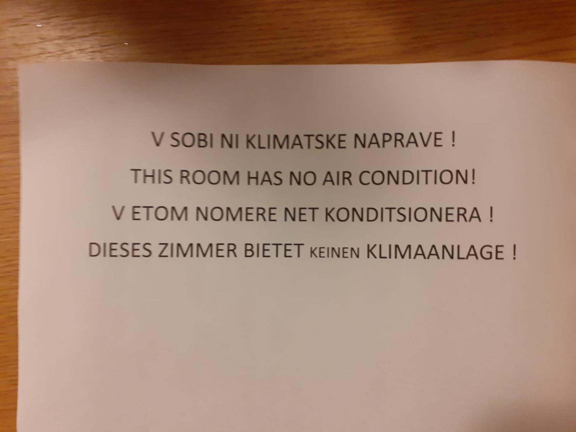 Guest House Vila Luka بورتوروز الغرفة الصورة